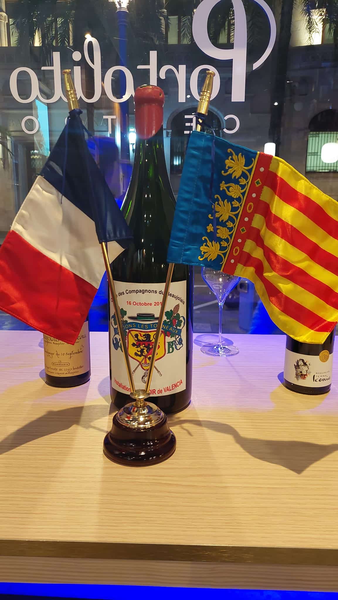 Célebrez Le Beaujolais Nouveau avec les compagnons du Devoir de Valencia!