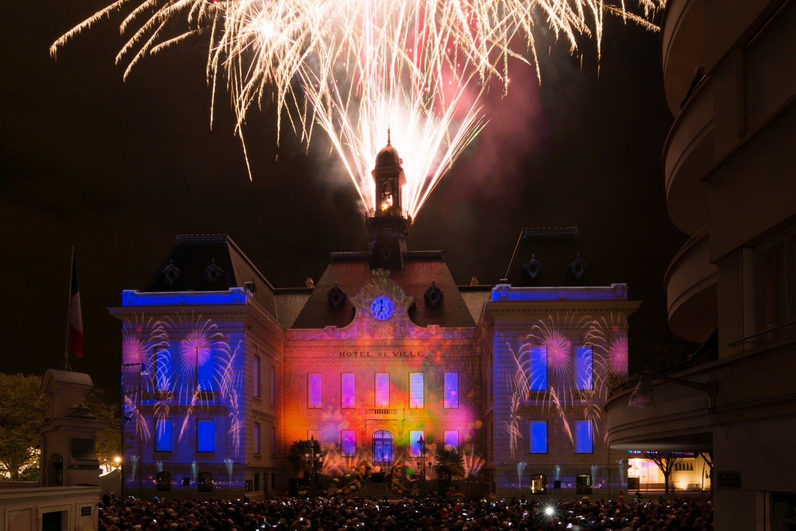 Spectacle de la mise en perce du Beaujolais Nouveau