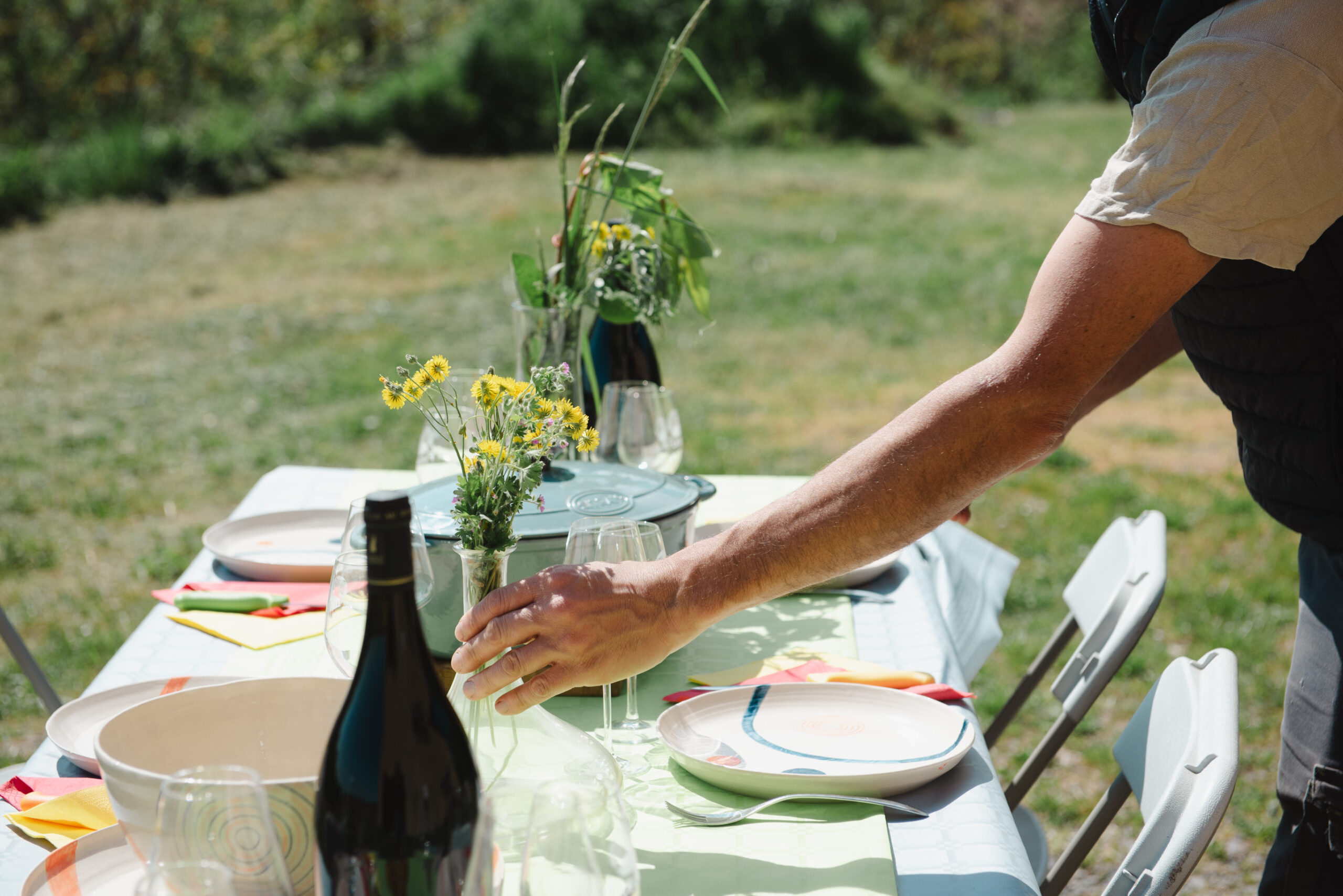 Repas convivial au pied des vignes à Fleurie – Dîner