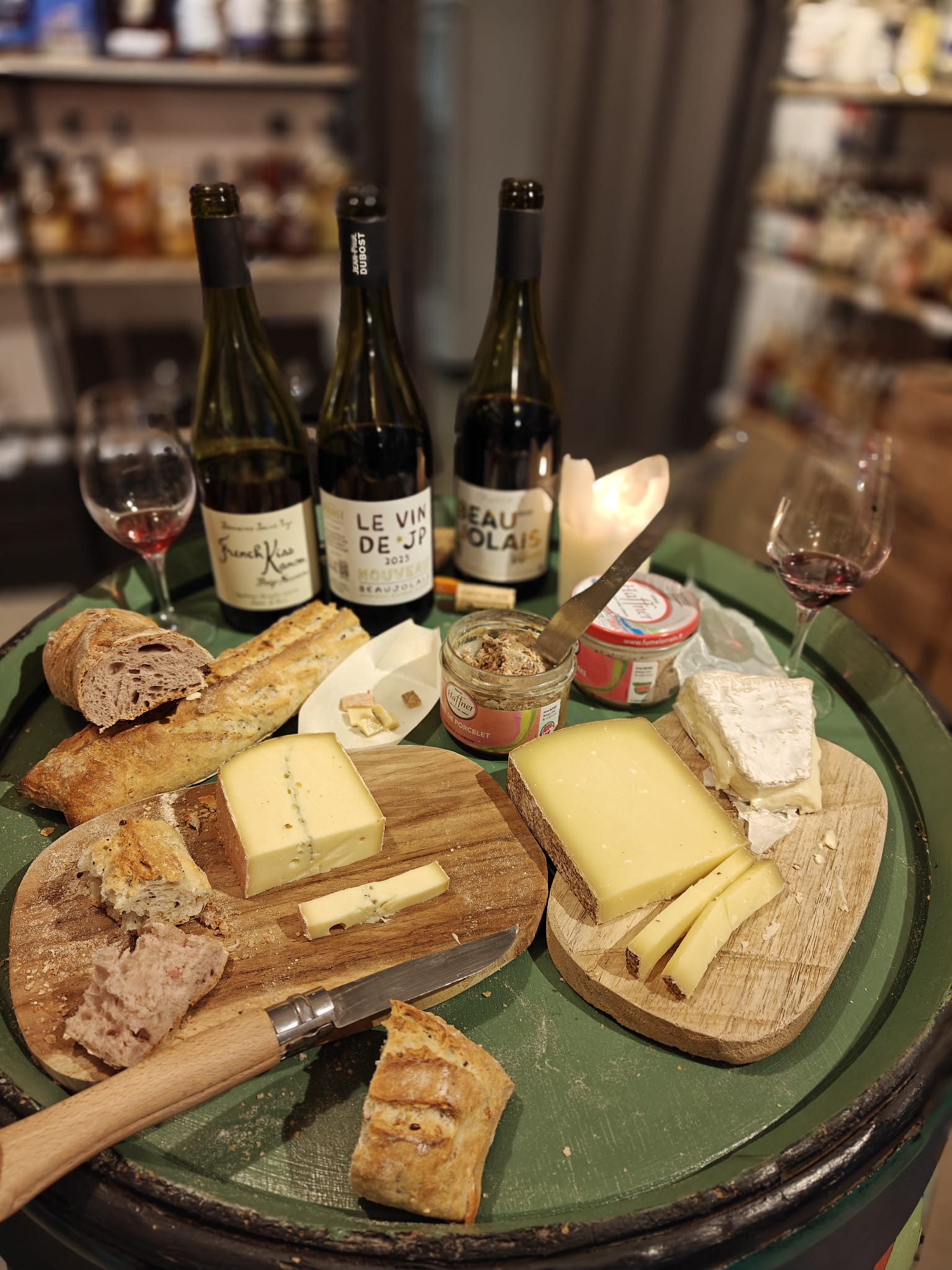 PETIT DEJ DES VAILLANTS ET SOIRÉE BEAUJOLAIS  !